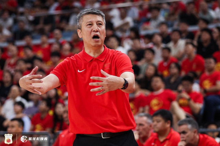 媒体人：集训百日是正常人该有的生活？耽误球员恢复最后全是笑话